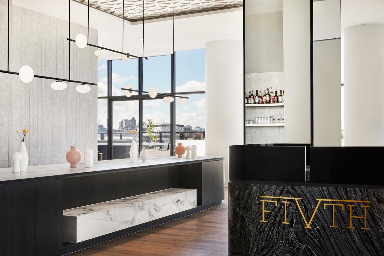 Oakwood Premier Melbourne Aparthotel Εξωτερικό φωτογραφία The bar at 570 Madison Avenue